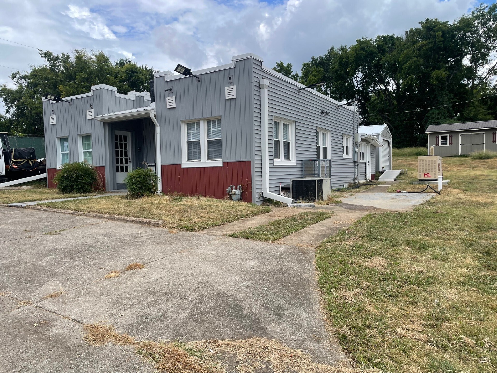 303 Bridgeway Ave, Old Hickory, TN à vendre Photo de l’immeuble– Image 1 sur 14