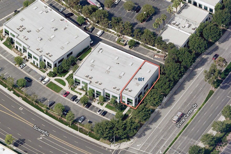 641-671 Wald, Irvine, CA à louer - Photo de l’immeuble – Image 2 sur 13