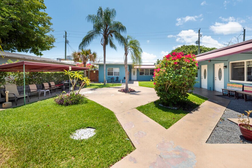 1930 Lincoln St, Hollywood, FL à vendre - Photo de l’immeuble – Image 2 sur 18