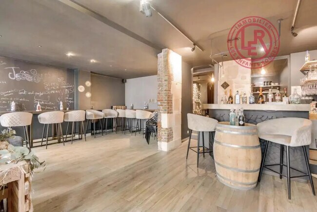 Plus de détails pour Local commercial à louer