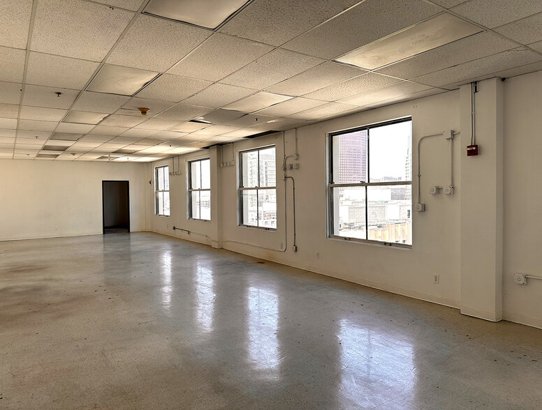 650 S Grand Ave, Los Angeles, CA à vendre - Photo intérieure – Image 2 sur 28