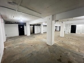 190 Christopher Columbus Dr, Jersey City, NJ à louer Photo de l’immeuble– Image 1 sur 32