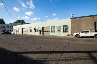 Plus de détails pour 1105 SE Woodward St, Portland, OR - Industriel/Logistique à vendre