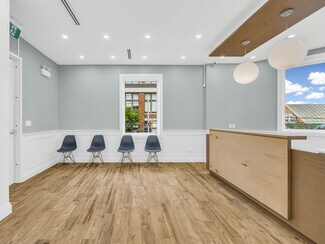 Plus de détails pour 541 Queen St E, Toronto, ON - Bureau/Médical à louer