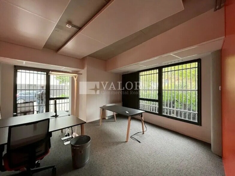 Bureau dans Lyon à louer - Photo de l’immeuble – Image 2 sur 11