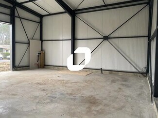 Plus de détails pour Local d'activités à louer