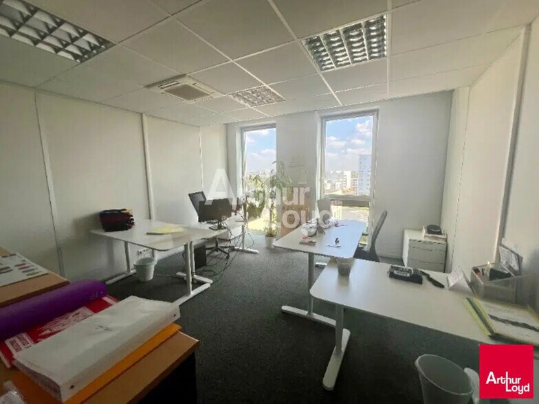 Bureau dans Rennes à louer - Photo de l’immeuble – Image 3 sur 4