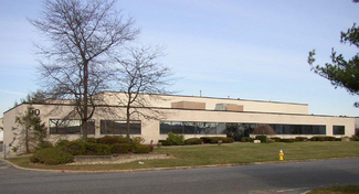 Plus de détails pour 50 Commerce Dr, Hauppauge, NY - Industriel/Logistique à louer