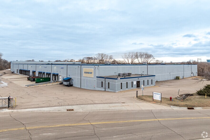 1720 Alexander Rd, Eagan, MN à louer - Photo de l’immeuble – Image 2 sur 7