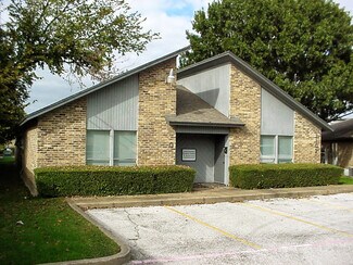 Plus de détails pour 2100 Roosevelt Dr, Arlington, TX - Bureau à louer
