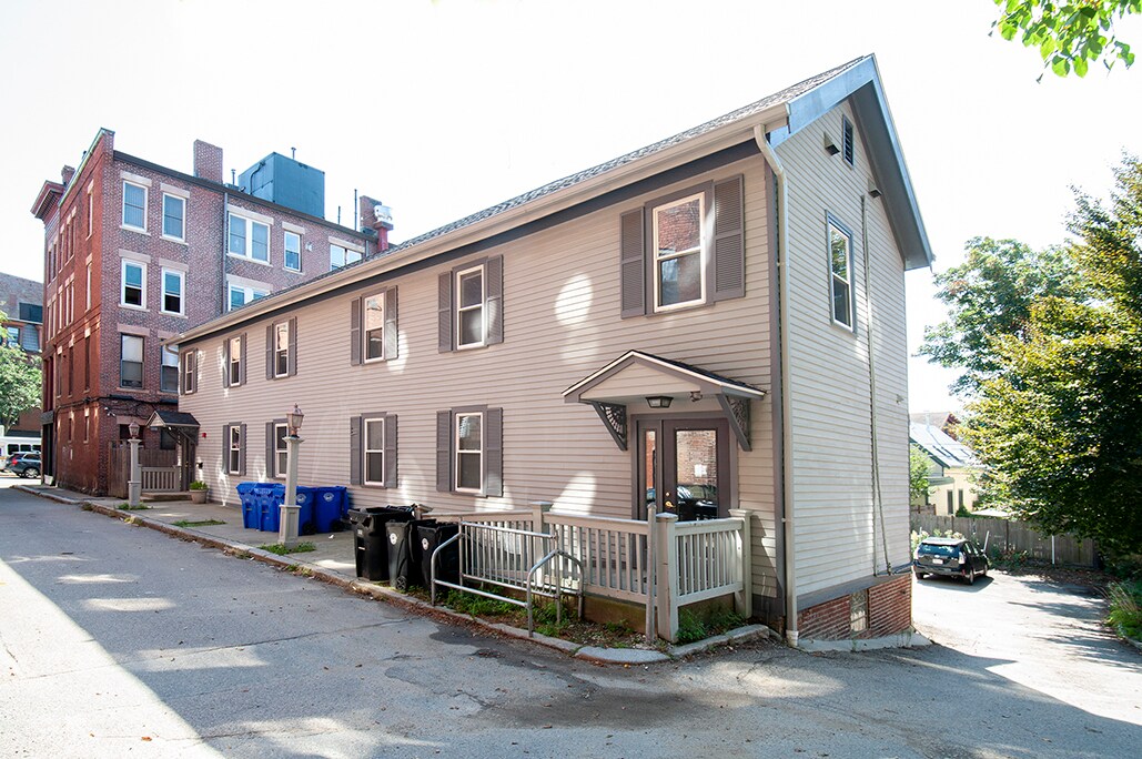 4 Davis Ct, Brookline, MA à louer Photo de l’immeuble– Image 1 sur 42