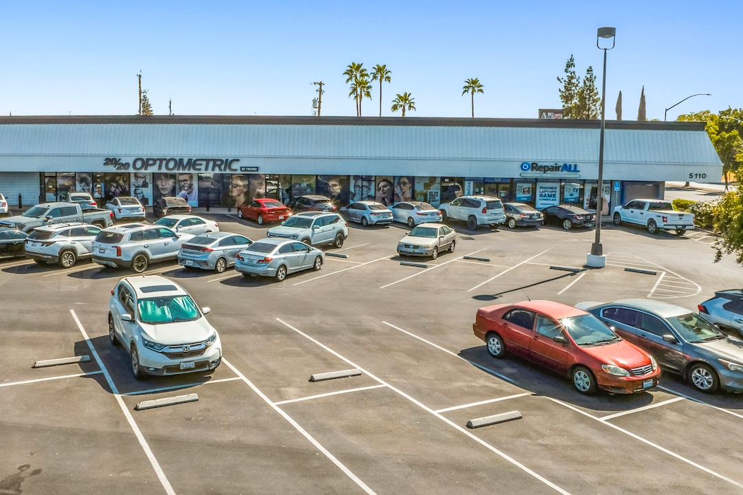 5130 N Blackstone Ave, Fresno, CA à louer Photo intérieure– Image 1 sur 2