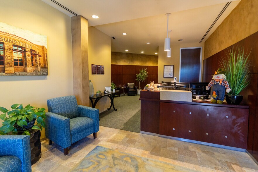 1725 E Skyline Dr, Tucson, AZ à louer - Photo intérieure – Image 3 sur 18