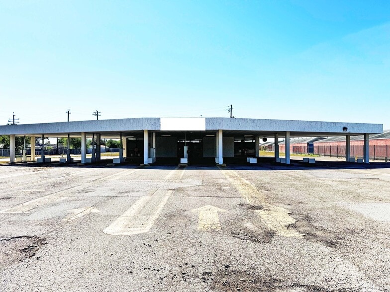 6067 McArdle Rd, Corpus Christi, TX à vendre - Photo principale – Image 1 sur 2