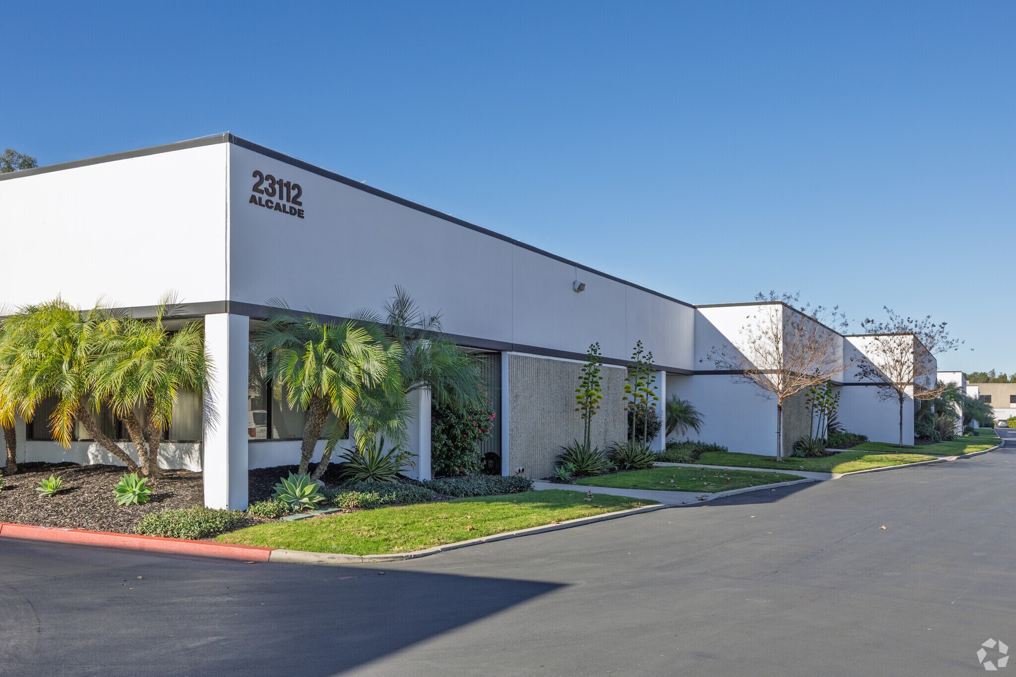 23112 Alcalde Dr, Laguna Hills, CA à vendre Photo principale– Image 1 sur 5