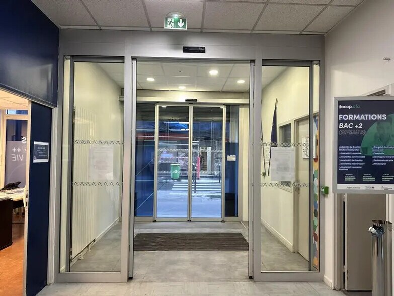 37-39 Rue Saint-Sébastien, Paris à louer - Hall d’entrée – Image 2 sur 12