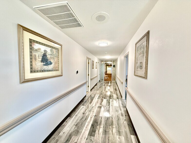 145 Broadlawn Dr, Elizabeth, PA à vendre - Photo de l’immeuble – Image 3 sur 16