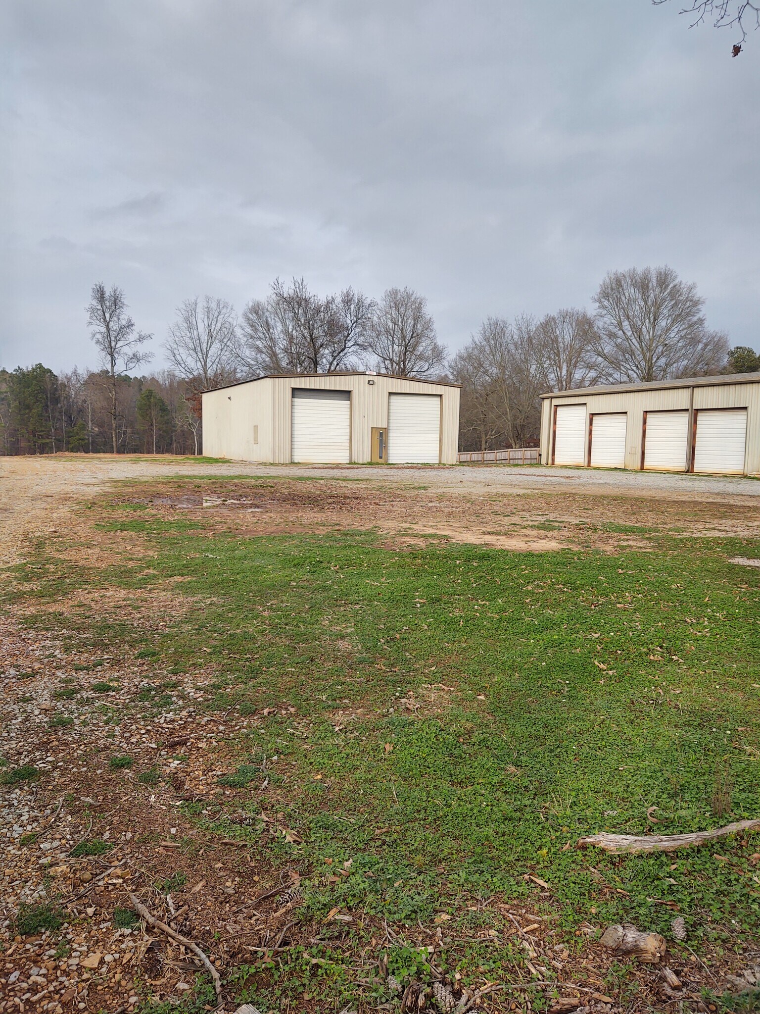 28635 Hardiman Road Industrial Portfolio portefeuille de 3 biens à vendre sur LoopNet.fr Photo principale– Image 1 sur 2
