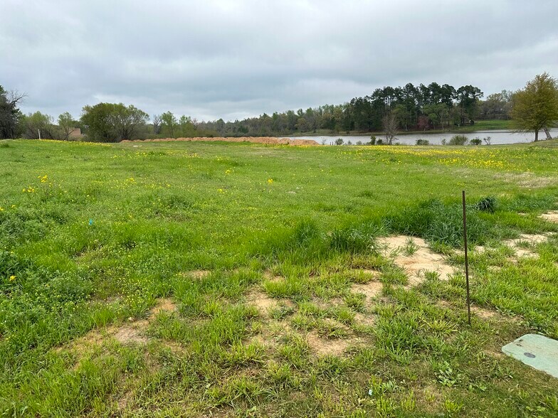 1690 S. Main St., Lindale, TX à vendre - Photo de l’immeuble – Image 2 sur 12