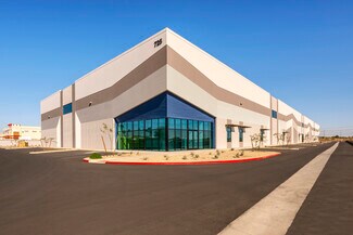 Plus de détails pour 725 N Eliseo C. Felix Jr Way, Avondale, AZ - Industriel/Logistique à louer
