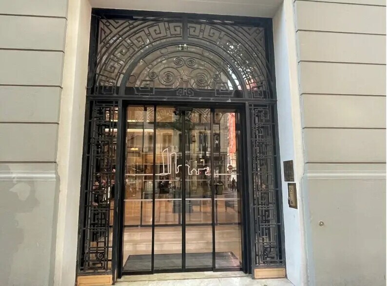 Bureau dans Lyon à louer - Photo de l’immeuble – Image 2 sur 11