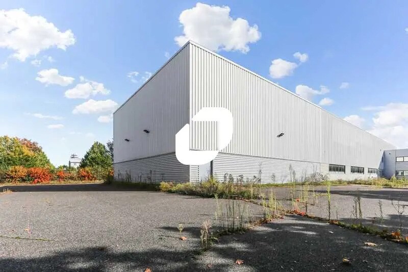 Bureau dans Lisses à louer - Photo de l’immeuble – Image 2 sur 14