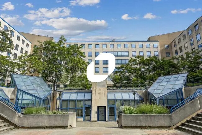 Plus de détails pour 2-10 Rue De La Renaissance, Antony - Bureau à vendre