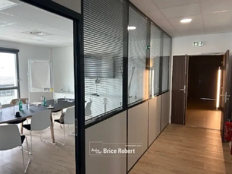 Bureau dans Chassieu à vendre Photo intérieure– Image 1 sur 5