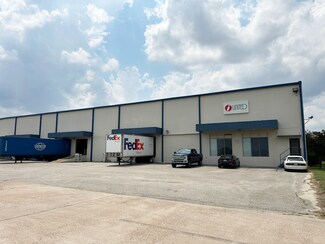 Plus de détails pour 9990 E I-10 Fwy, Houston, TX - Industriel/Logistique à louer