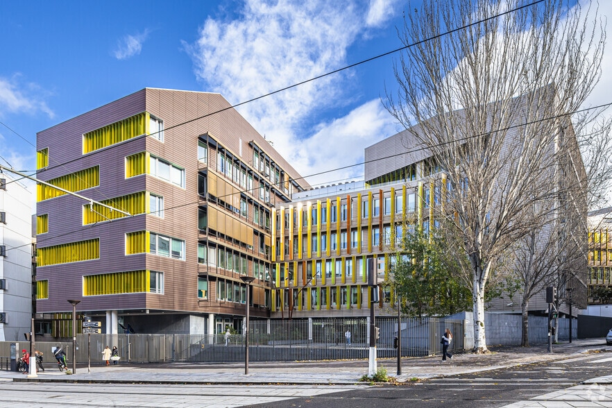 8 Boulevard D'Indochine, Paris à louer - Photo de l’immeuble – Image 1 sur 8