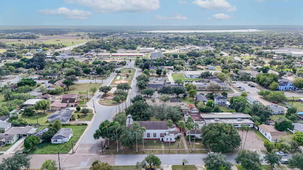 317 Magnolia Ave, La Feria, TX à louer - Photo de l’immeuble – Image 1 sur 10