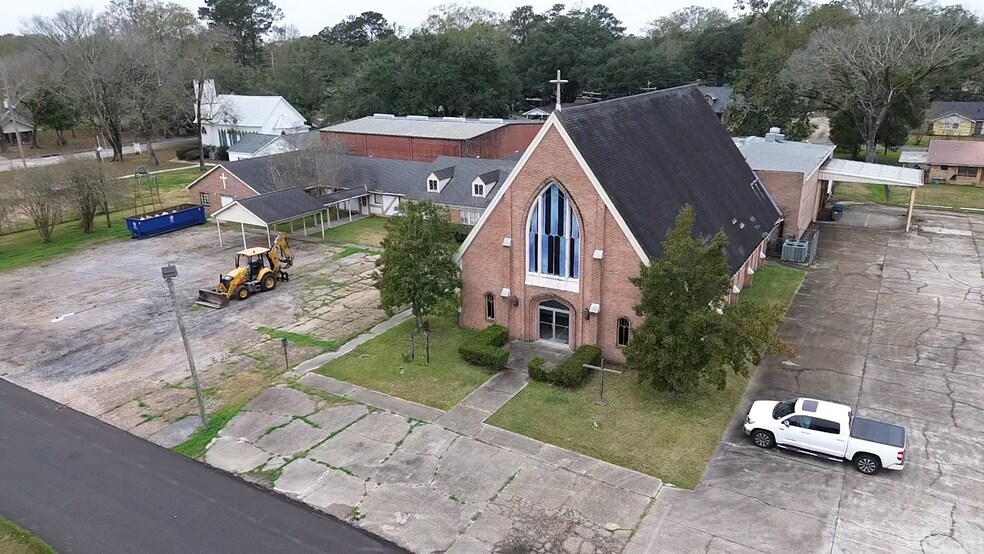 1255 Camelia Ave, Baker, LA à vendre - Photo principale – Image 1 sur 12