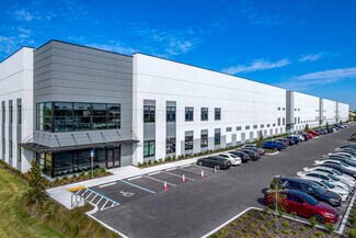 Plus de détails pour 8660 133rd Ave N, Largo, FL - Industriel/Logistique à louer