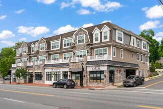 Plus de détails pour 1046 New York Ave, Huntington Station, NY - Logement à vendre