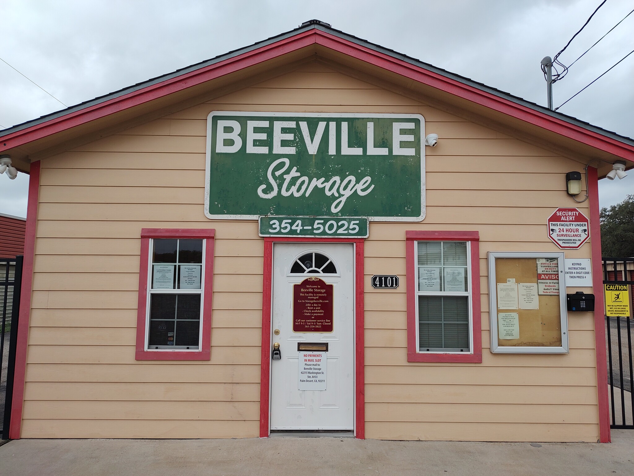4101 N Saint Marys St, Beeville, TX à louer Photo de l’immeuble– Image 1 sur 15