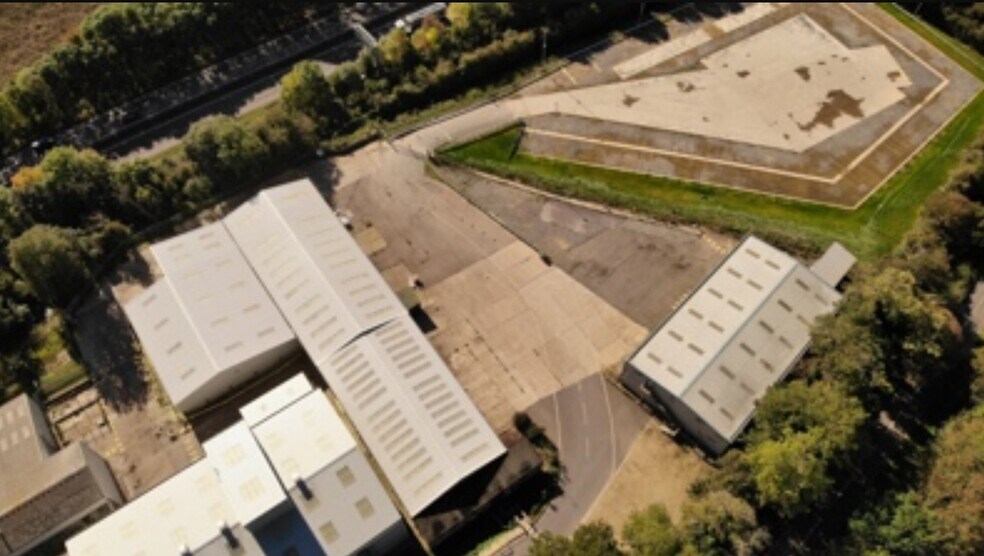 Kettering Rd, Kettering à louer - Photo de l’immeuble – Image 2 sur 6