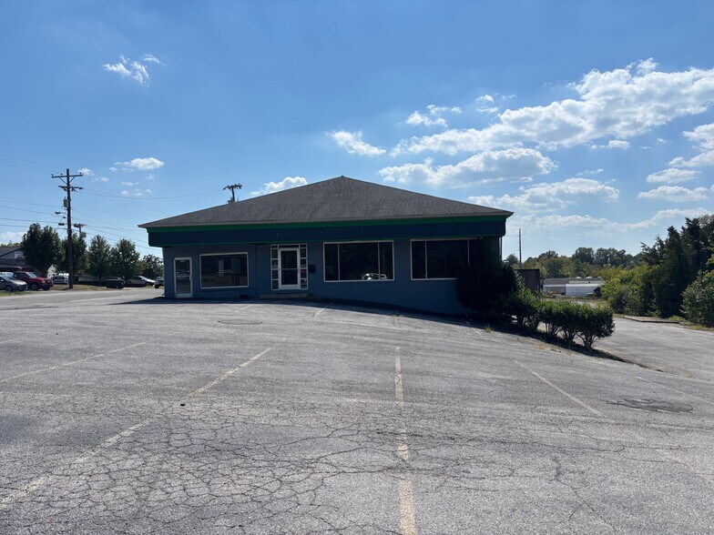 899-911 W Main St, Hendersonville, TN à vendre - Photo de l’immeuble – Image 1 sur 5