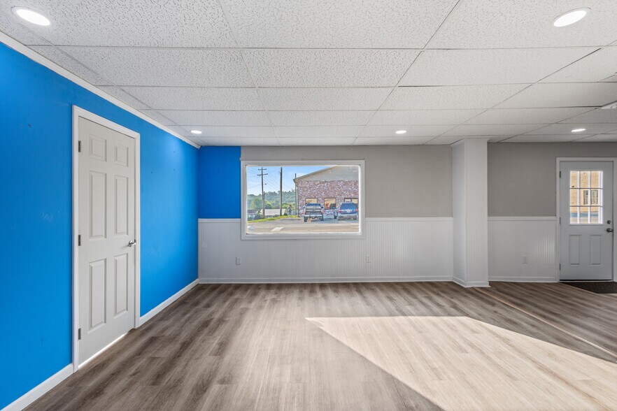 900 Mulberry St, Loudon, TN à louer - Photo de l’immeuble – Image 3 sur 11