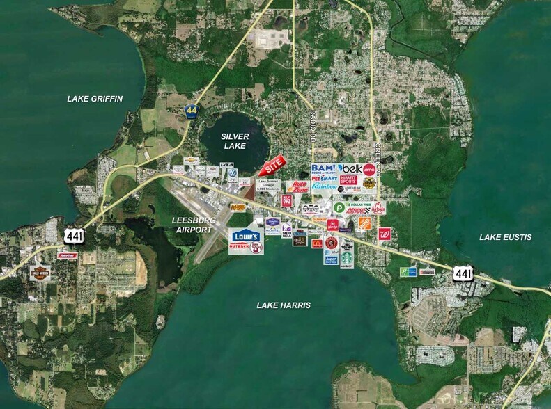 9745 Silver Lake dr, Leesburg, FL à louer - Photo de l’immeuble – Image 3 sur 3