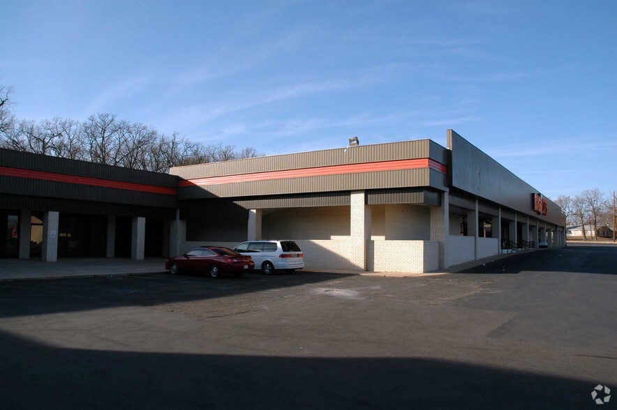 3064 Clarksville St, Paris, TX à louer - Photo de l’immeuble – Image 3 sur 3