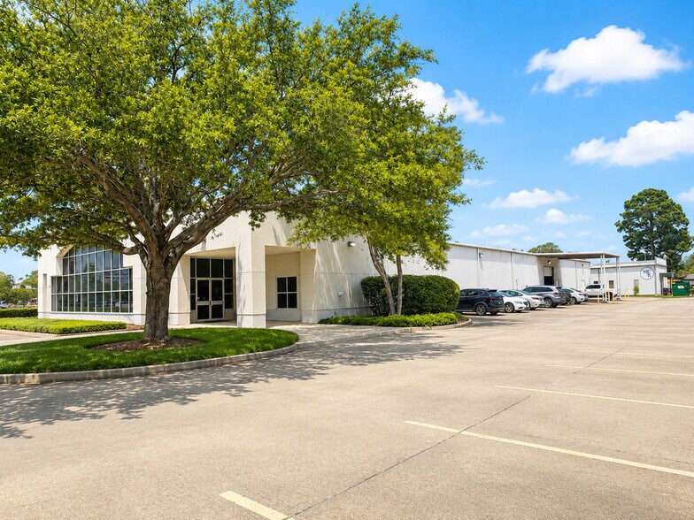 9335 Interline Ave, Baton Rouge, LA à louer - Photo de l’immeuble – Image 3 sur 30