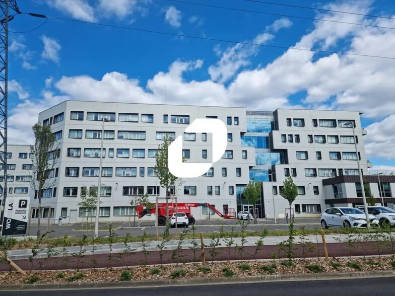 Bureau dans Marcq-en-Baroeul à louer - Photo de l’immeuble – Image 3 sur 5