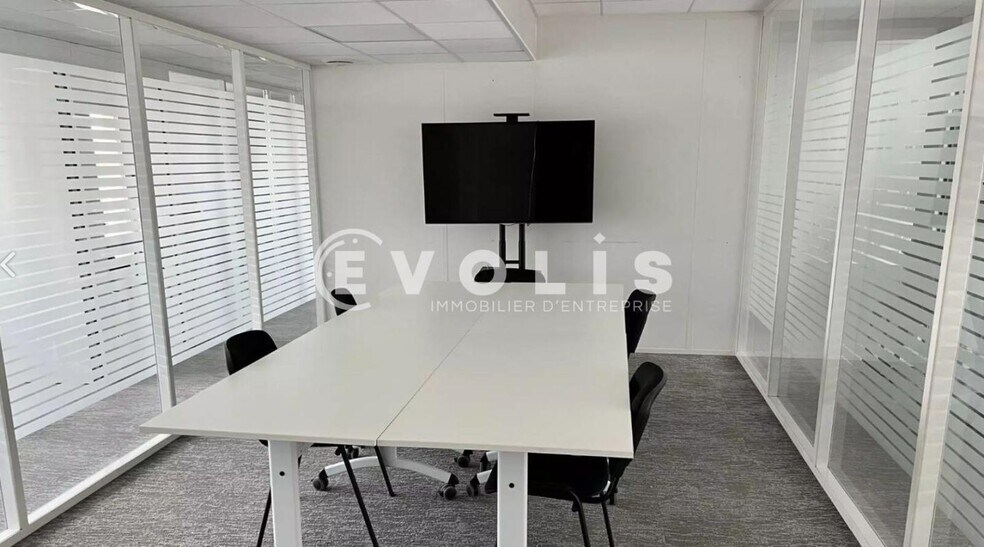 Bureau dans Boulogne-Billancourt à louer - Photo de l’immeuble – Image 3 sur 10