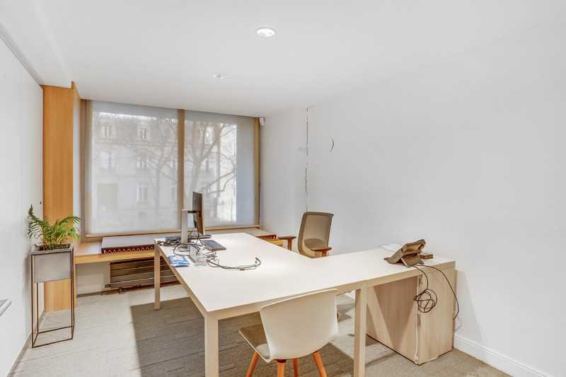 Bureau dans Paris à louer - Photo de l’immeuble – Image 1 sur 5