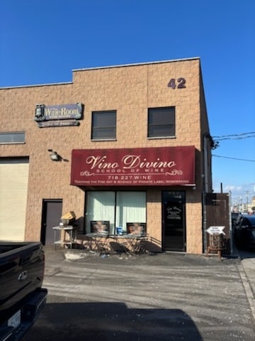 42 INDUSTRIAL, Staten Island, NY à louer - Photo de l’immeuble – Image 1 sur 5