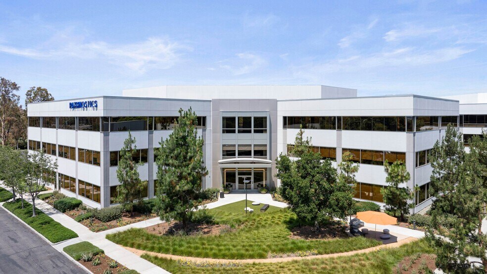 15545 Sand Canyon Ave, Irvine, CA à louer - Photo de l’immeuble – Image 1 sur 13