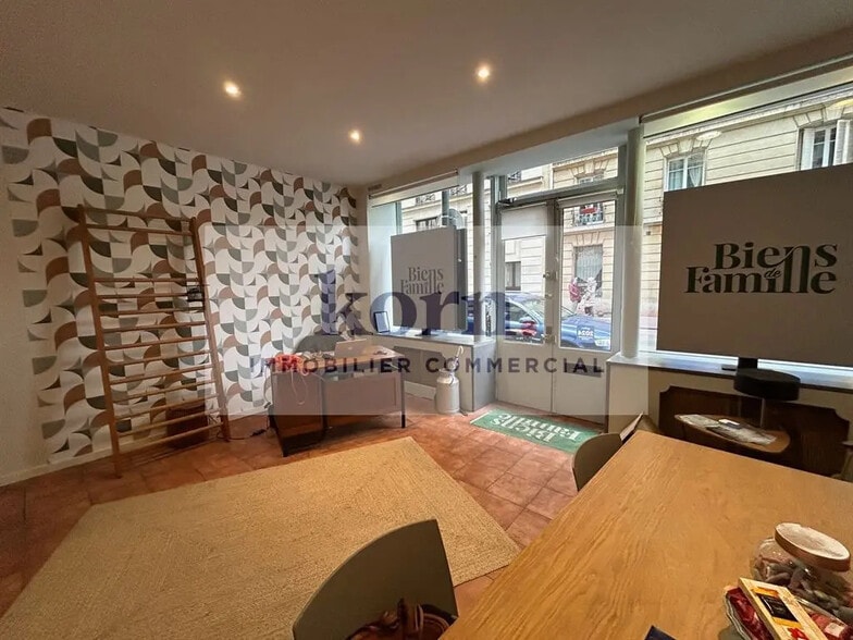 Local commercial dans Levallois-Perret à louer - Photo de l’immeuble – Image 3 sur 10