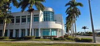 Plus de détails pour 990 9th St N, Naples, FL - Médical à louer