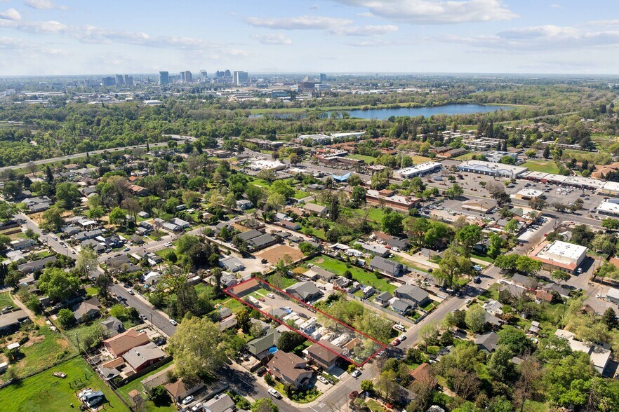 420 Cleveland Ave, Sacramento, CA à vendre - Photo principale – Image 1 sur 4