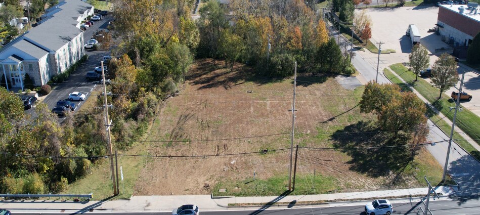 920 S Kirkwood Rd, Kirkwood, MO à louer - Aérien – Image 1 sur 6